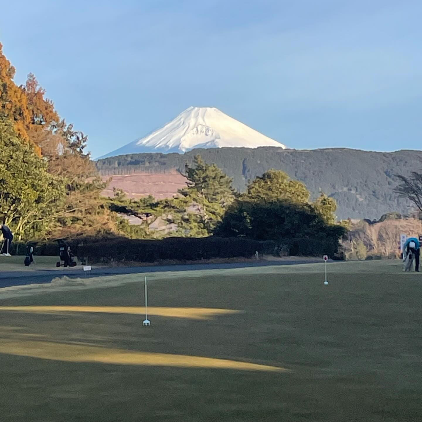 本日は富士山が見える伊豆のゴルフ場で27ホールラウンドしまし