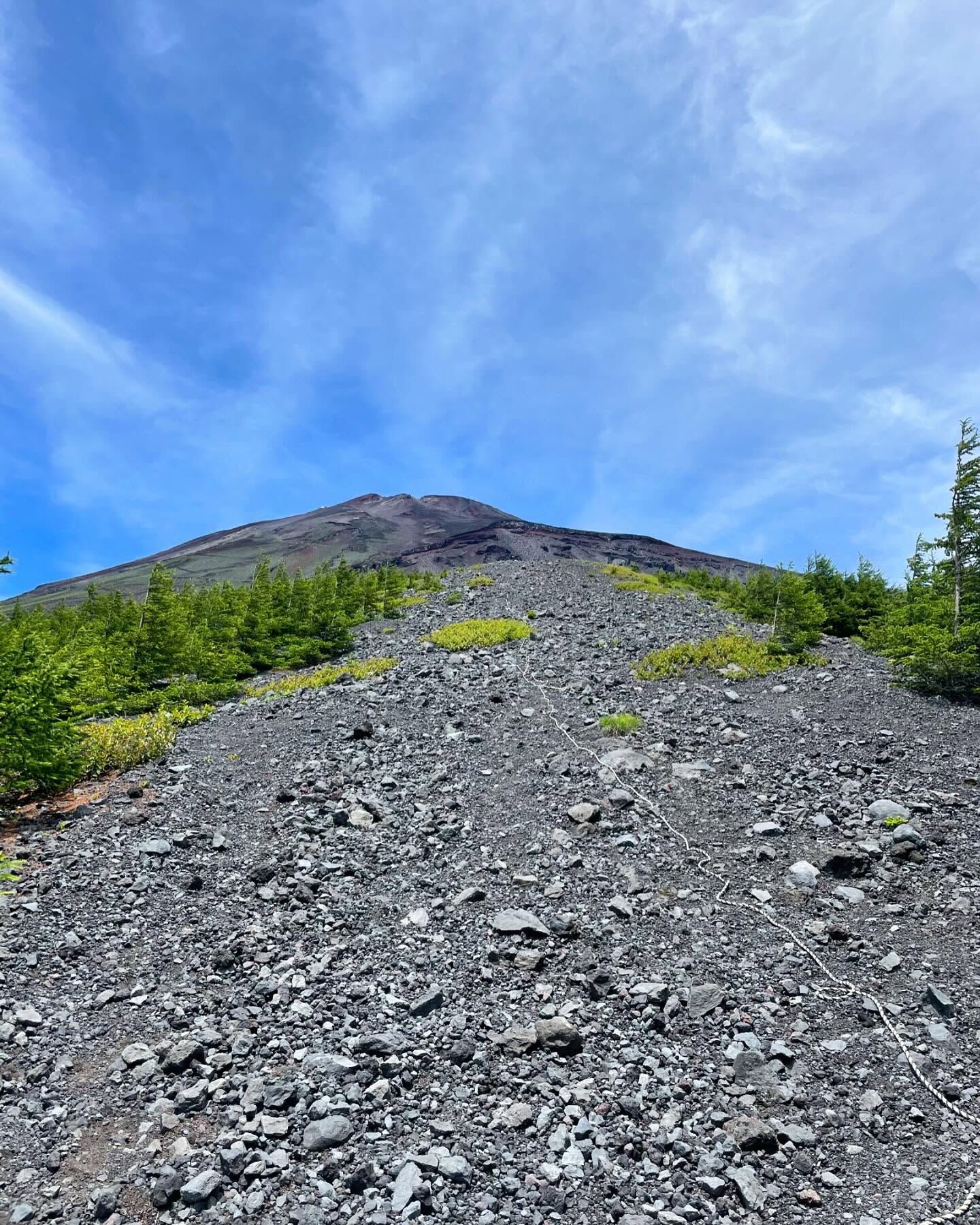 4日前ですが、初めて富士山に登りました
